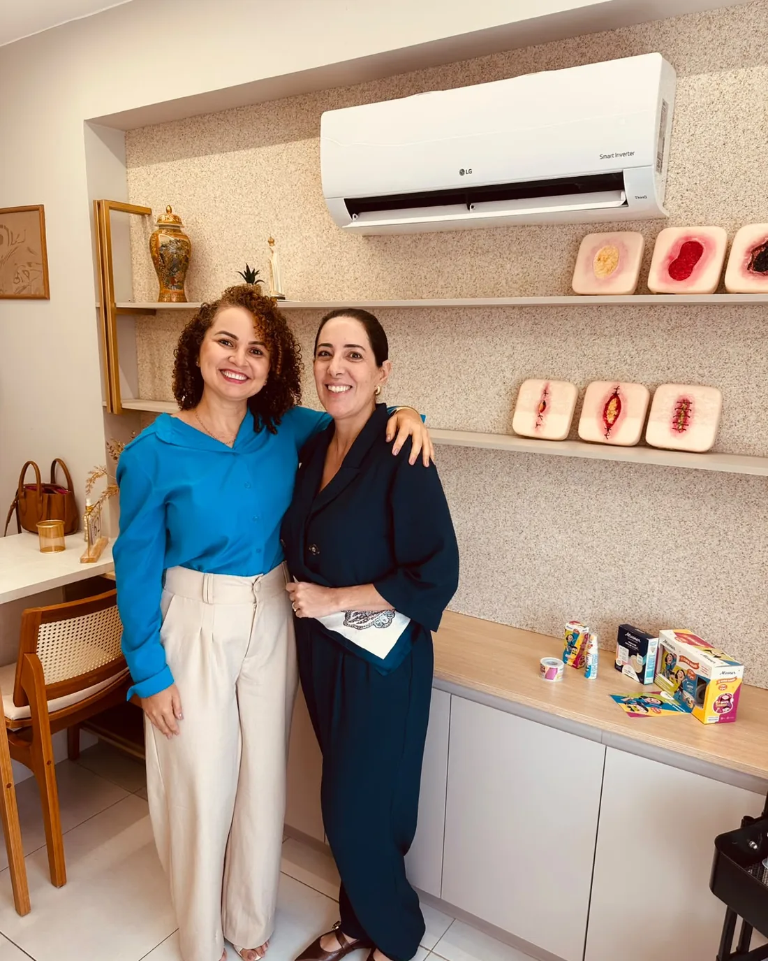 Visita da consultoria de regularização sanitária à clínica antes da abertura